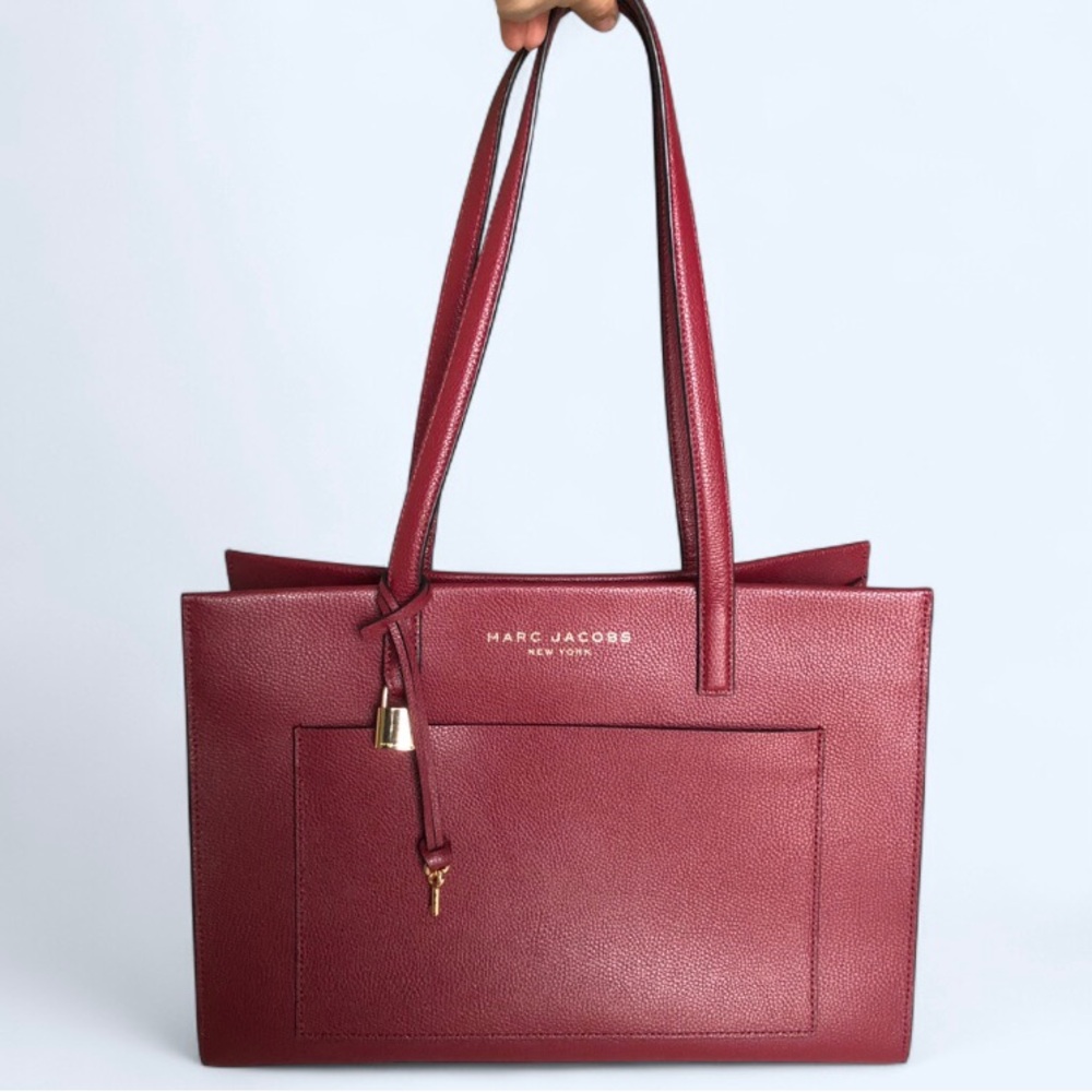 Marc Jacobs Pomegranate with Gold Hardware Women's Leather Grind Tote